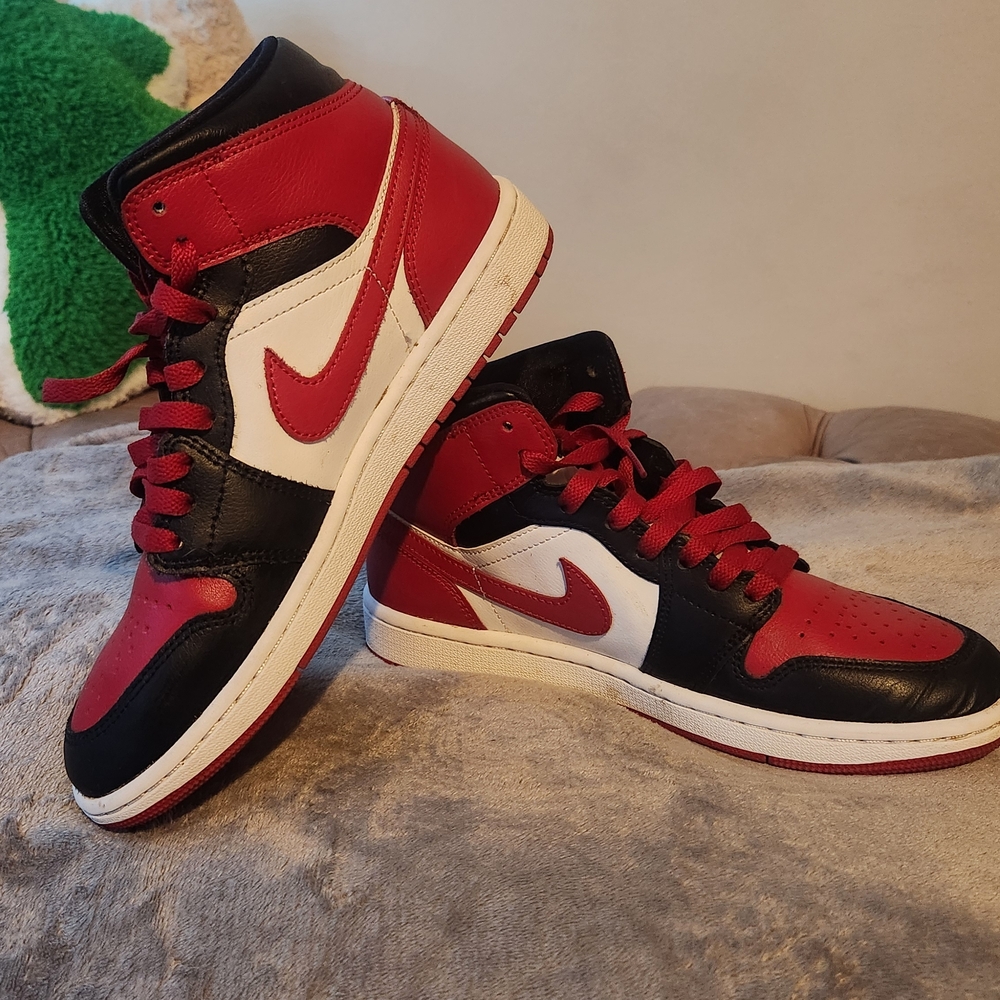 Jordan Women's Red and Black Sneakers